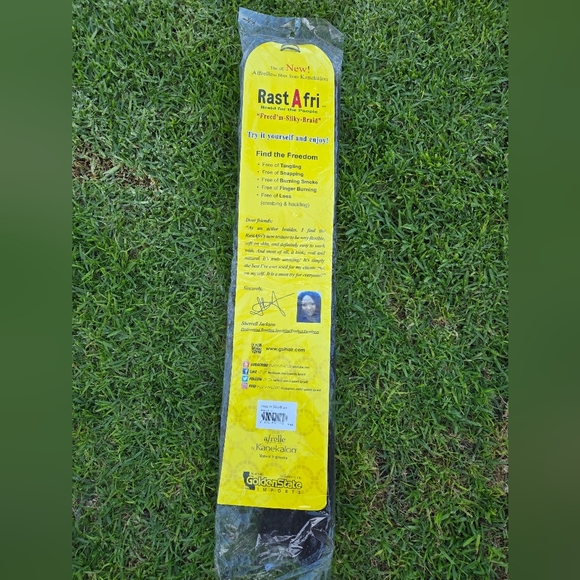 Black Hair Extensions 27 Inchs Long - Picture 2 of 3